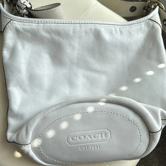 Coach White Sling /Shoulder Leather Bucket Bag - Picture 12 of 13